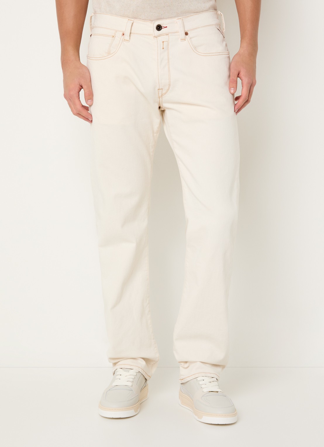 Replay Deryck straight leg jeans met steekzakken - detail 4 gebroken wit