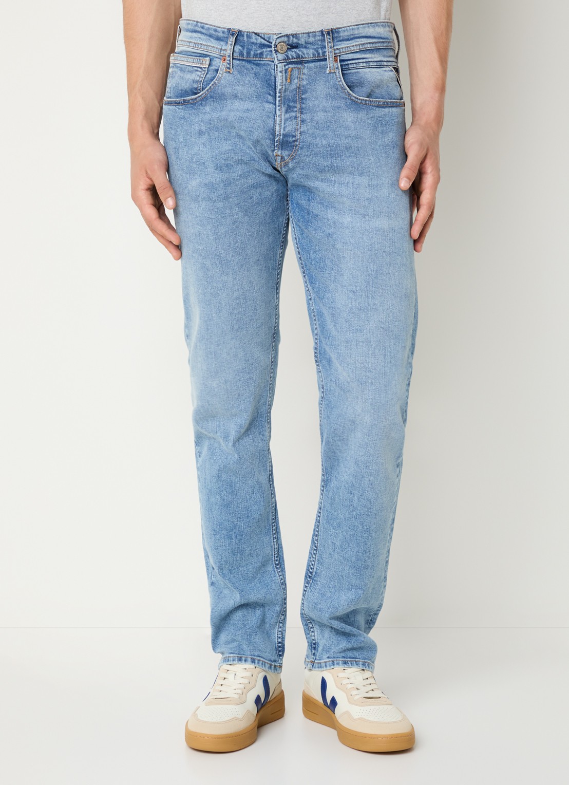 Replay Grover slim fit jeans met medium wassing - detail lichtblauw