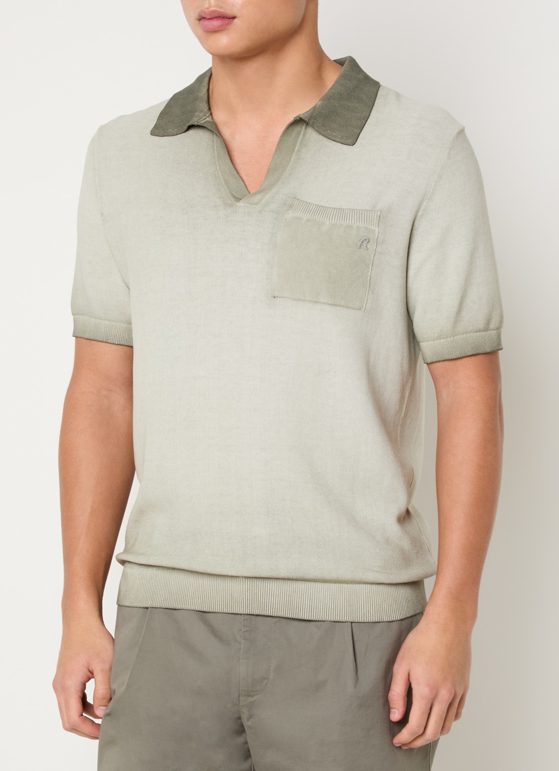 Replay Regular fit polo met borstzak en logoborduring - detail 2 lindegroen