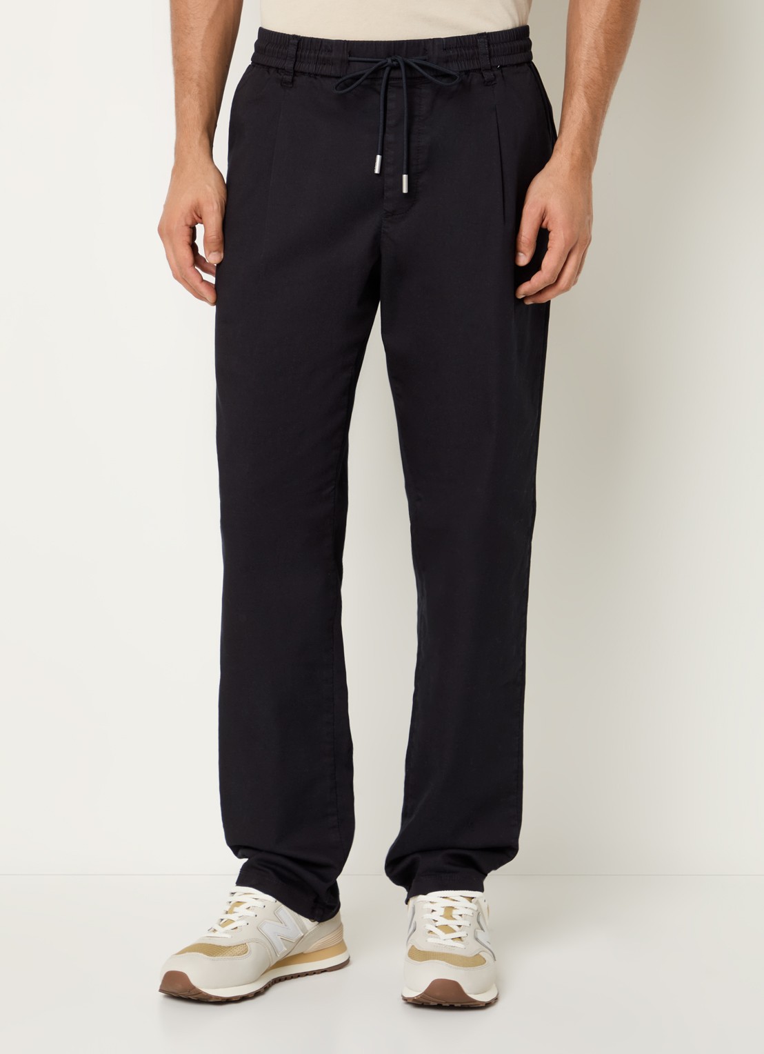 Replay Tapered fit chino met trekkoord en steekzakken - detail 2 donkerblauw