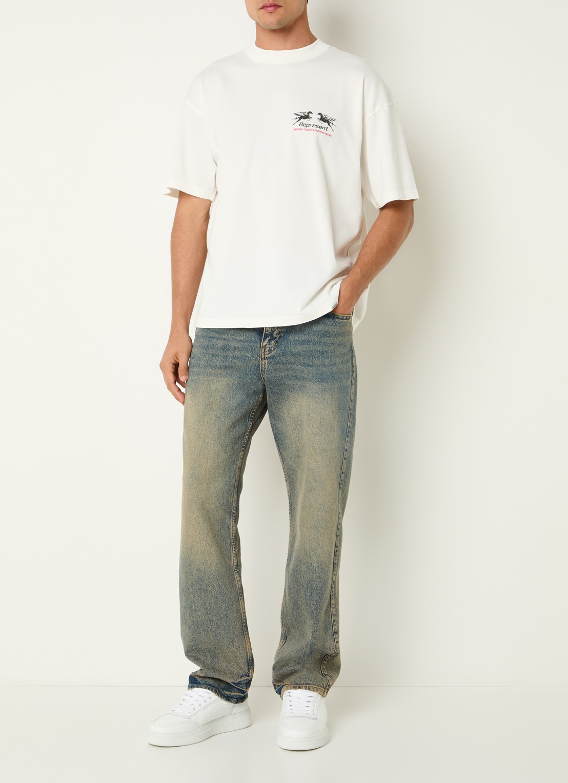Represent 24 Hour service T-shirt met logo- en backprint - voorkant 3 beige
