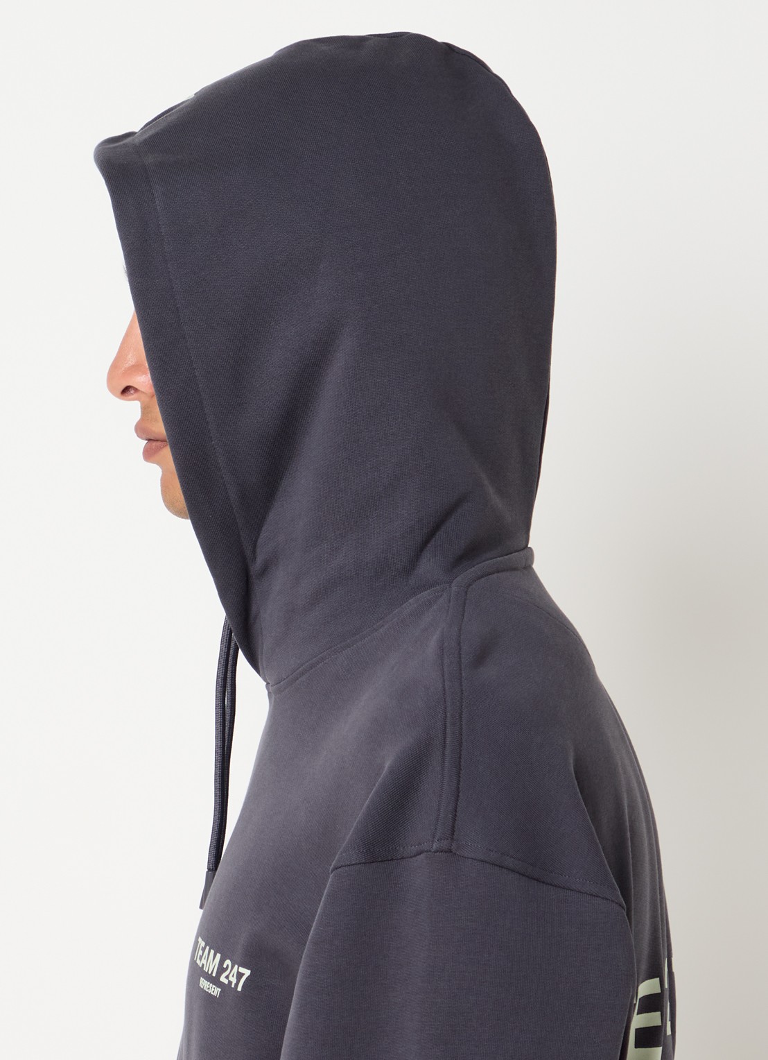 Represent 247 hoodie met logo- en backprint - detail 5 antraciet