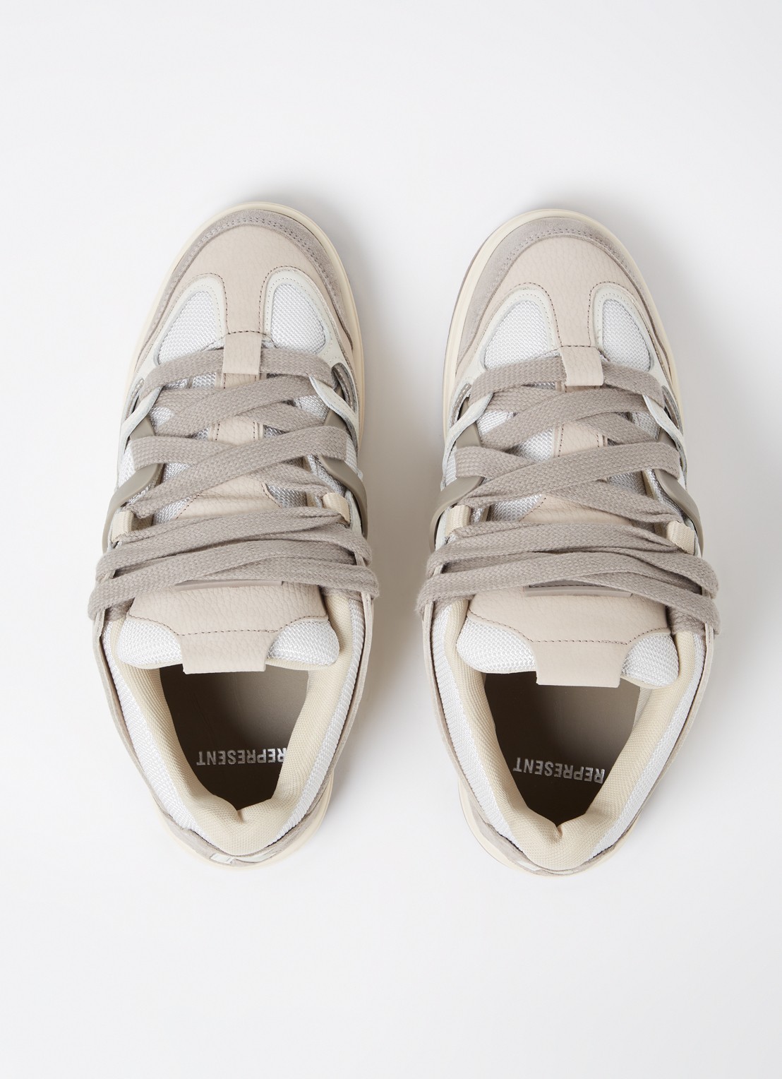 Represent Bully sneaker met suède en leren details - detail 2 beige