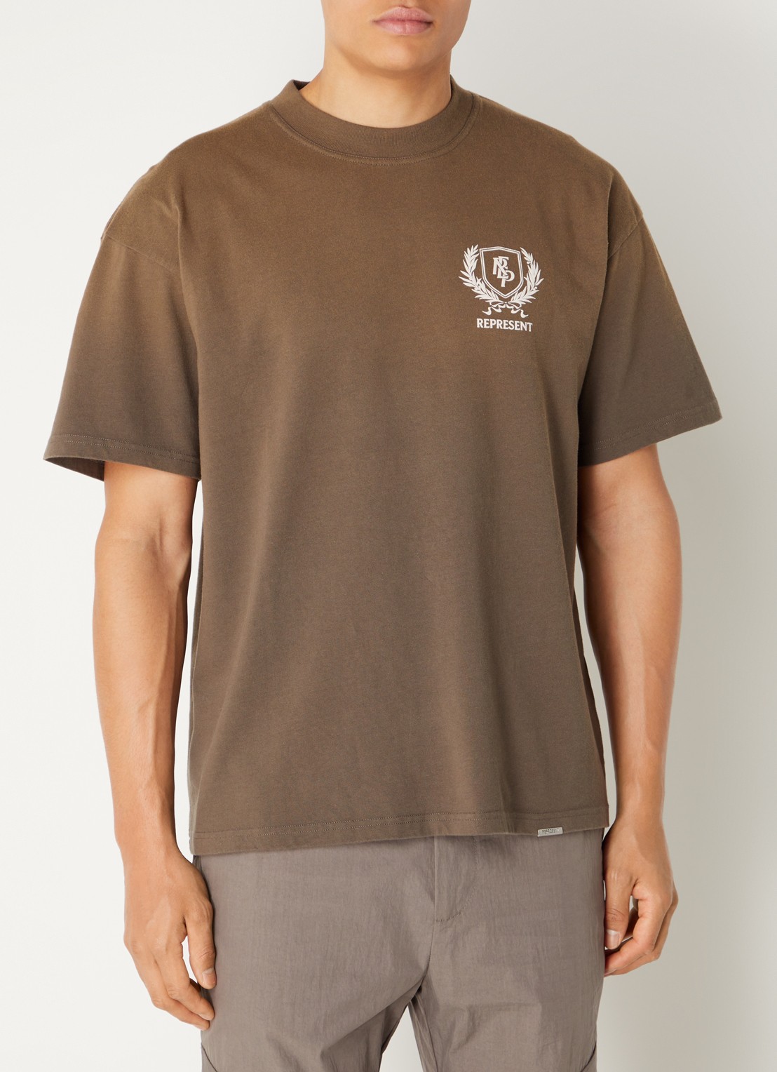 Represent Crest T-shirt met logo- en backprint - achterkant 3 legergroen