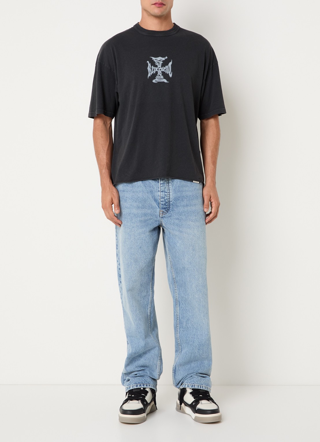 Represent MH V2 T-shirt met logo- en backprint - voorkant 3 zwart