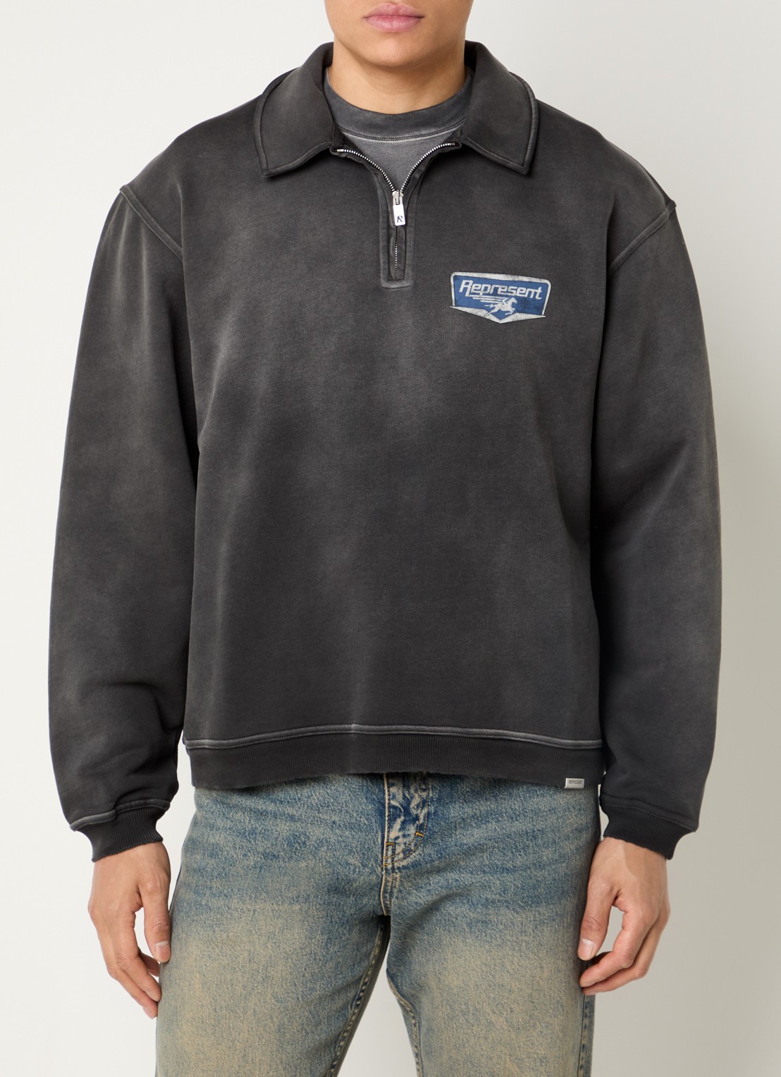 Represent Nothing Faster sweater met halve rits en logo- en backprint - achterkant 4 antraciet