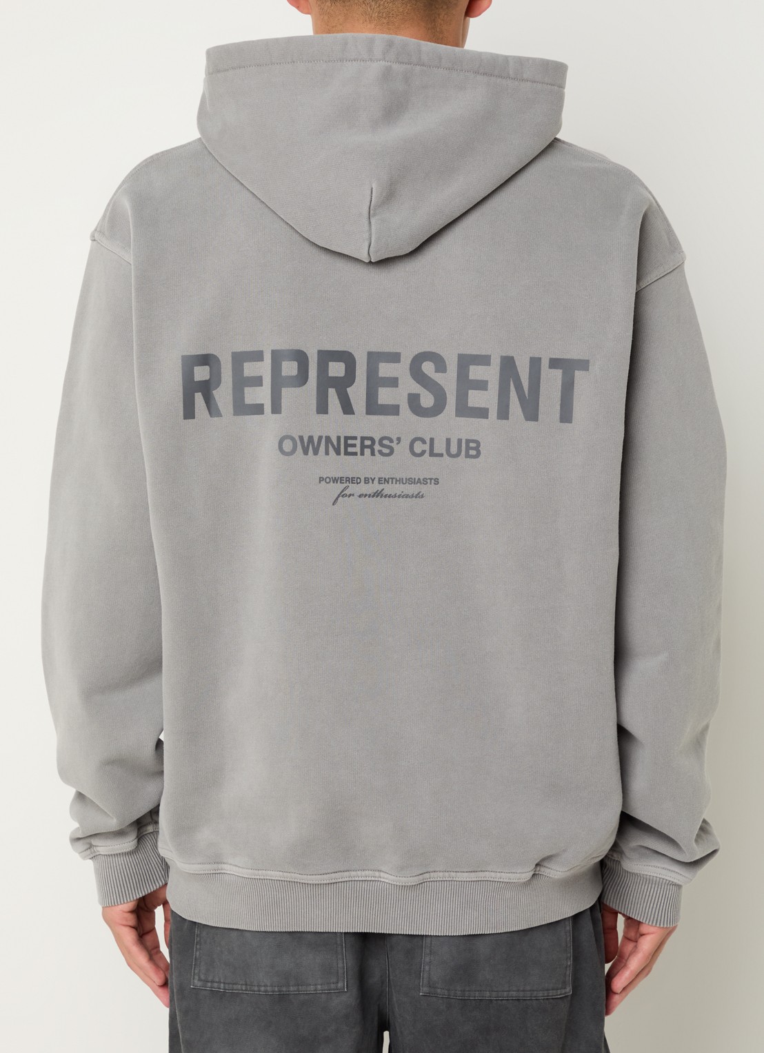 Represent Owners Club hoodie met logo- en backprint - achterkant grijs