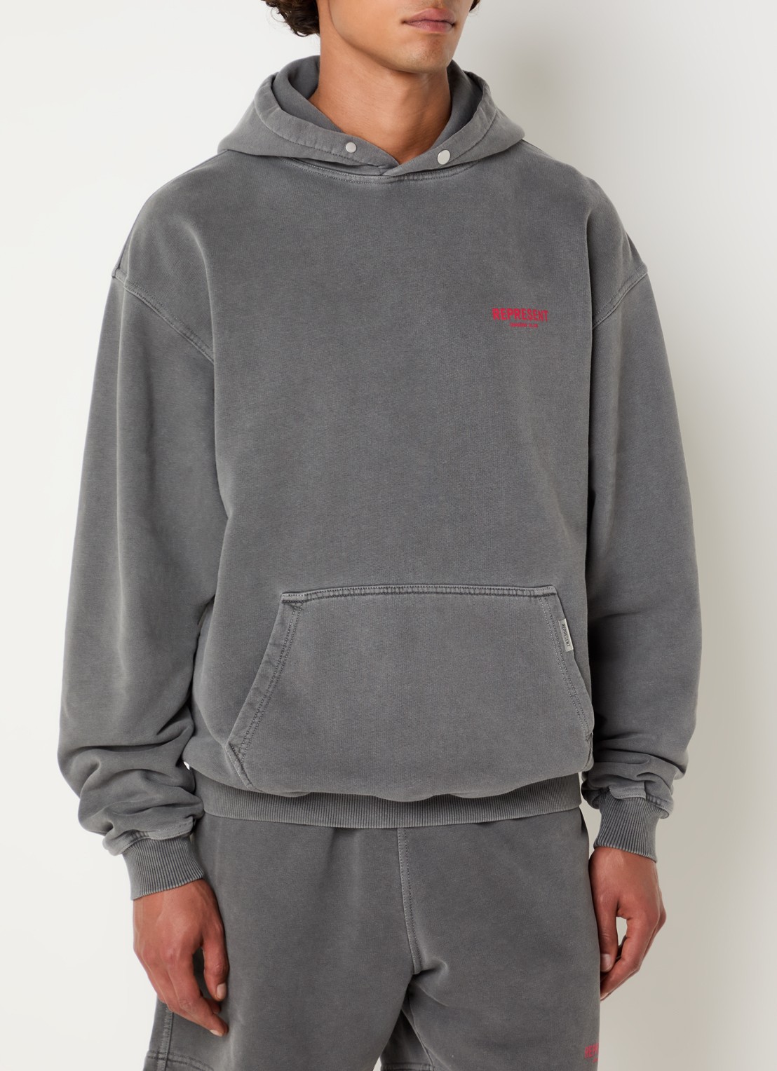 Represent Owners Club hoodie met logo- en backprint - achterkant 5 antraciet
