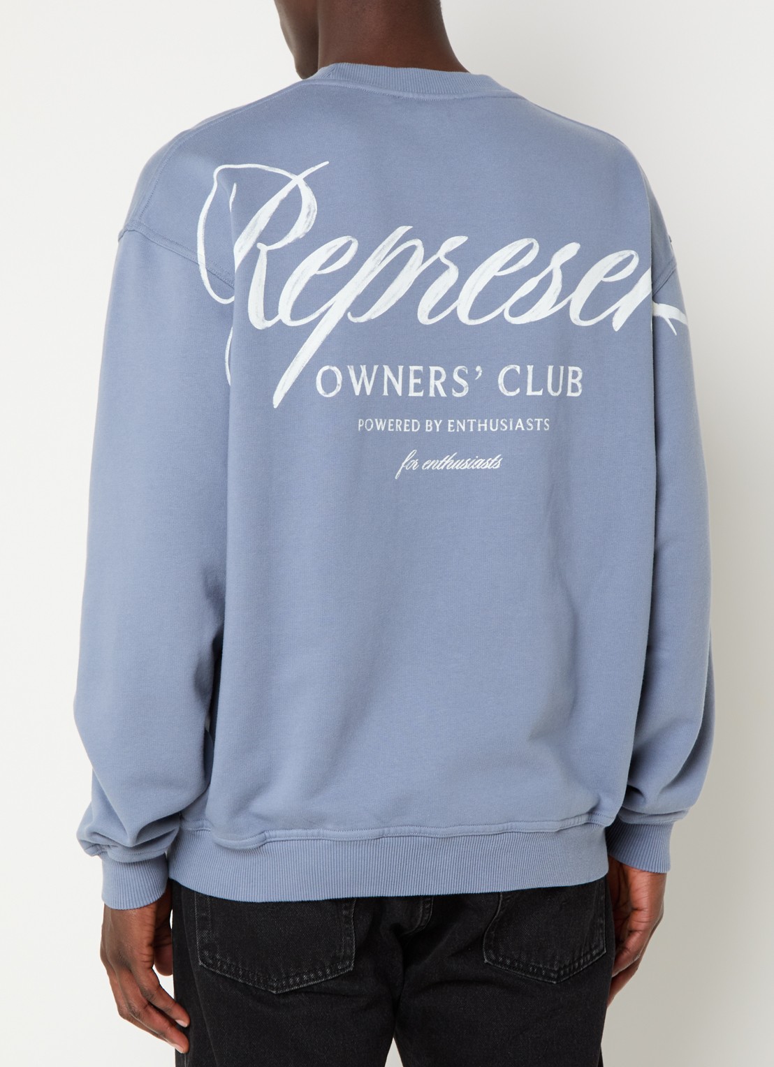 Represent Owners Club Script sweater met logo- en backprint - detail 4 staalblauw