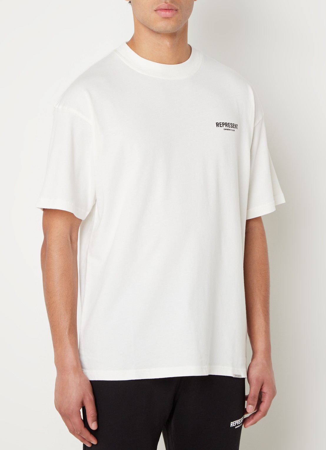Represent Owners Club T-shirt met logo- en backprint - achterkant gebroken wit