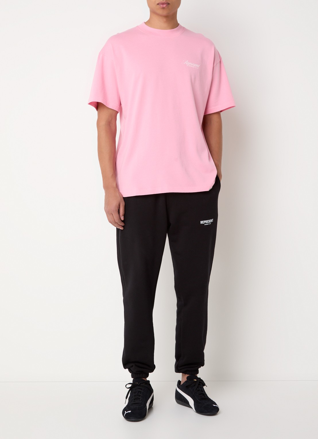 Represent Owners Club T-shirt met logo- en backprint - voorkant 3 roze