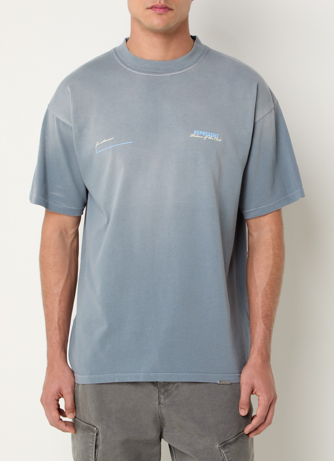 Represent Patron Of The Club T-shirt met logo- en backprint • Grijs ...