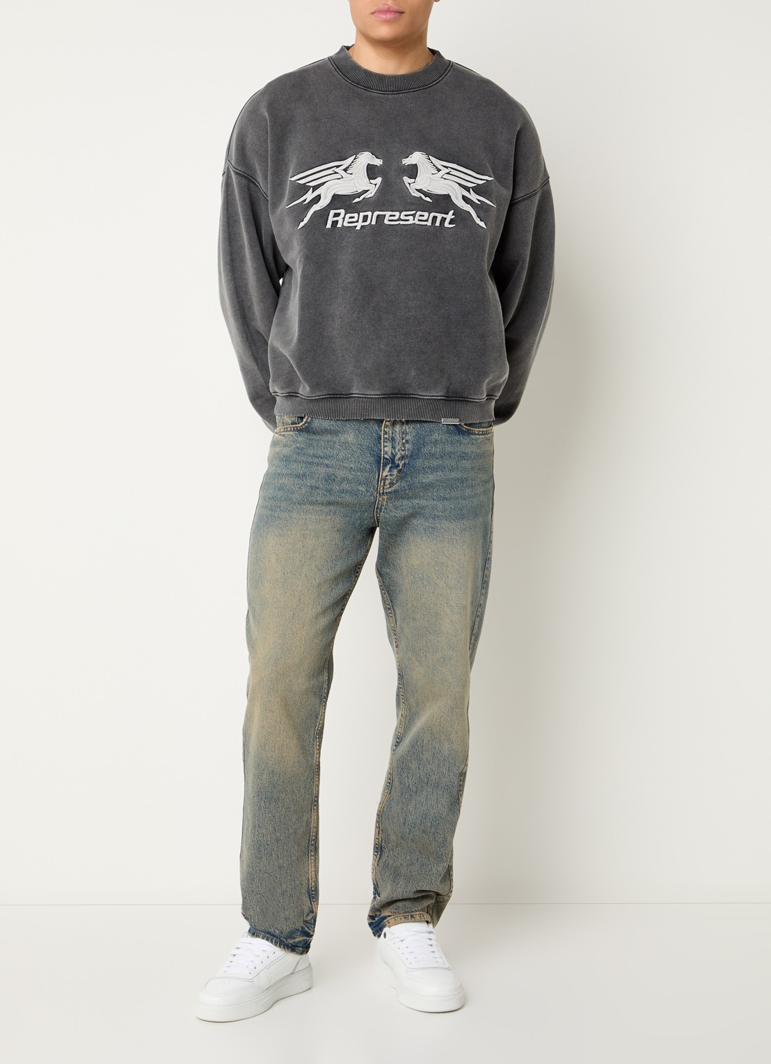 Represent Pegasus sweater met logoborduring  - voorkant 3 antraciet