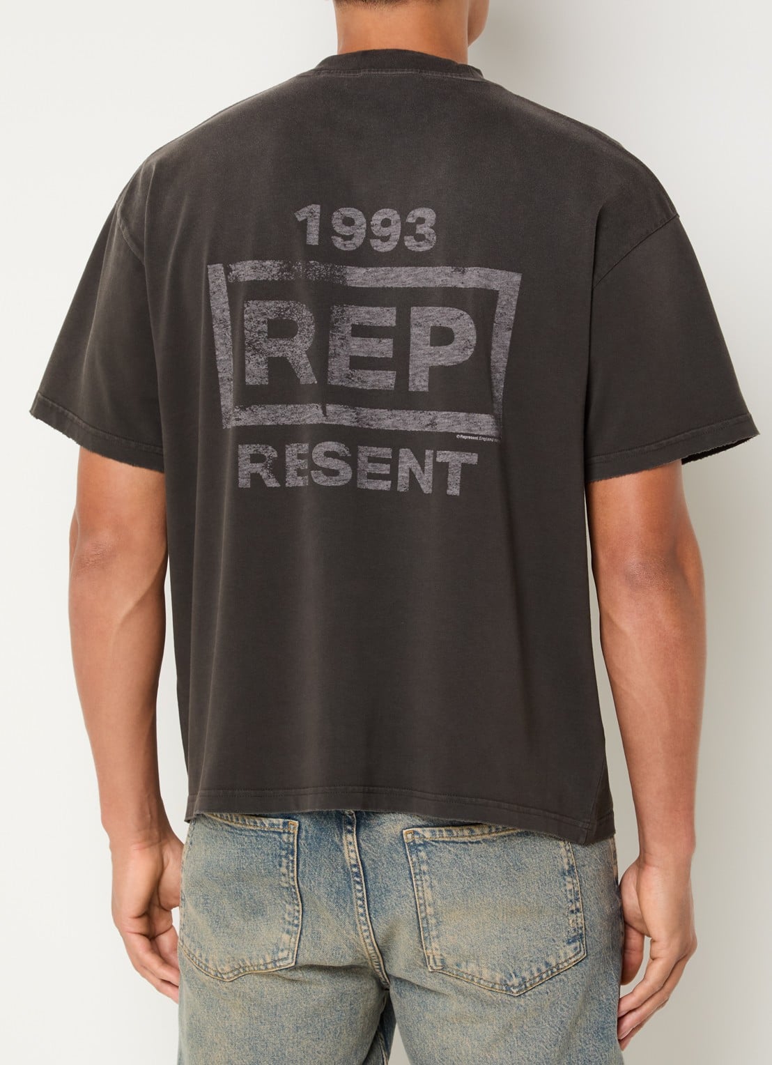Represent Resent T-shirt met logo- en backprint - detail 3 donkerbruin