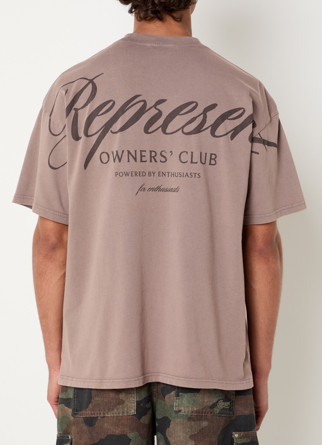 Represent T-shirt met logo- en backprint - detail 2 lichtbruin