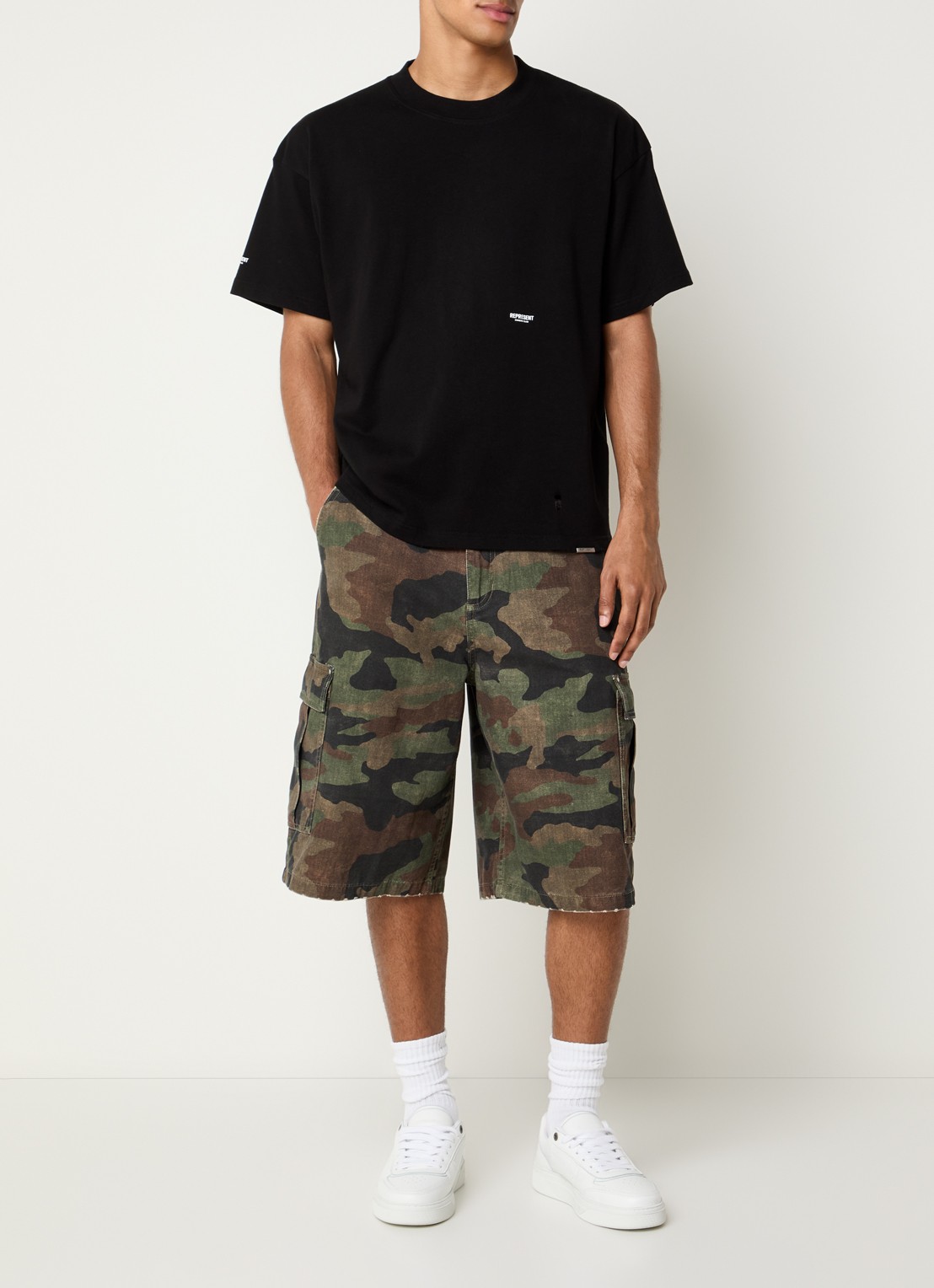 Represent T-shirt met logo - voorkant 3 zwart