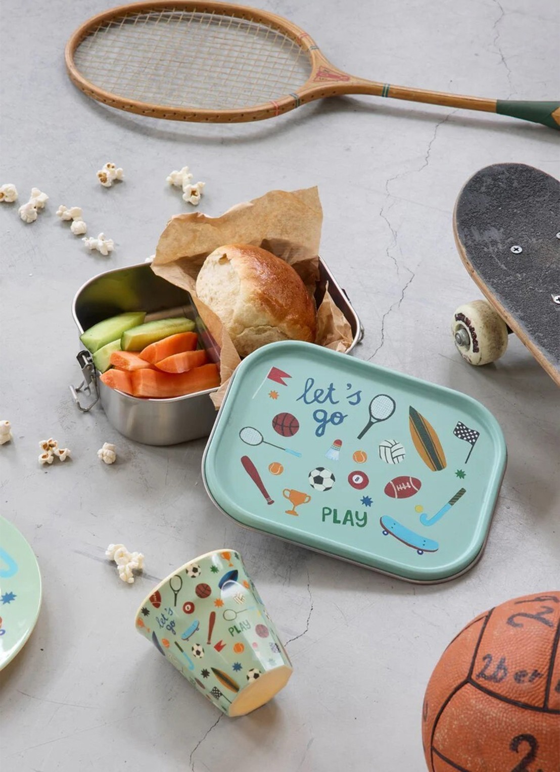 Rice Lunchbox 1,4 liter - voorkant 2 lindegroen