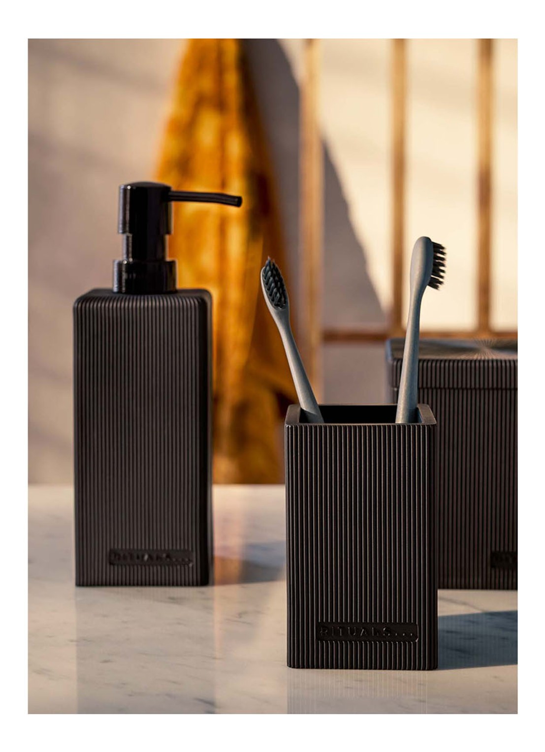 Rituals Acora pot voor wattenschijfjes 11 cm - detail 4 zwart