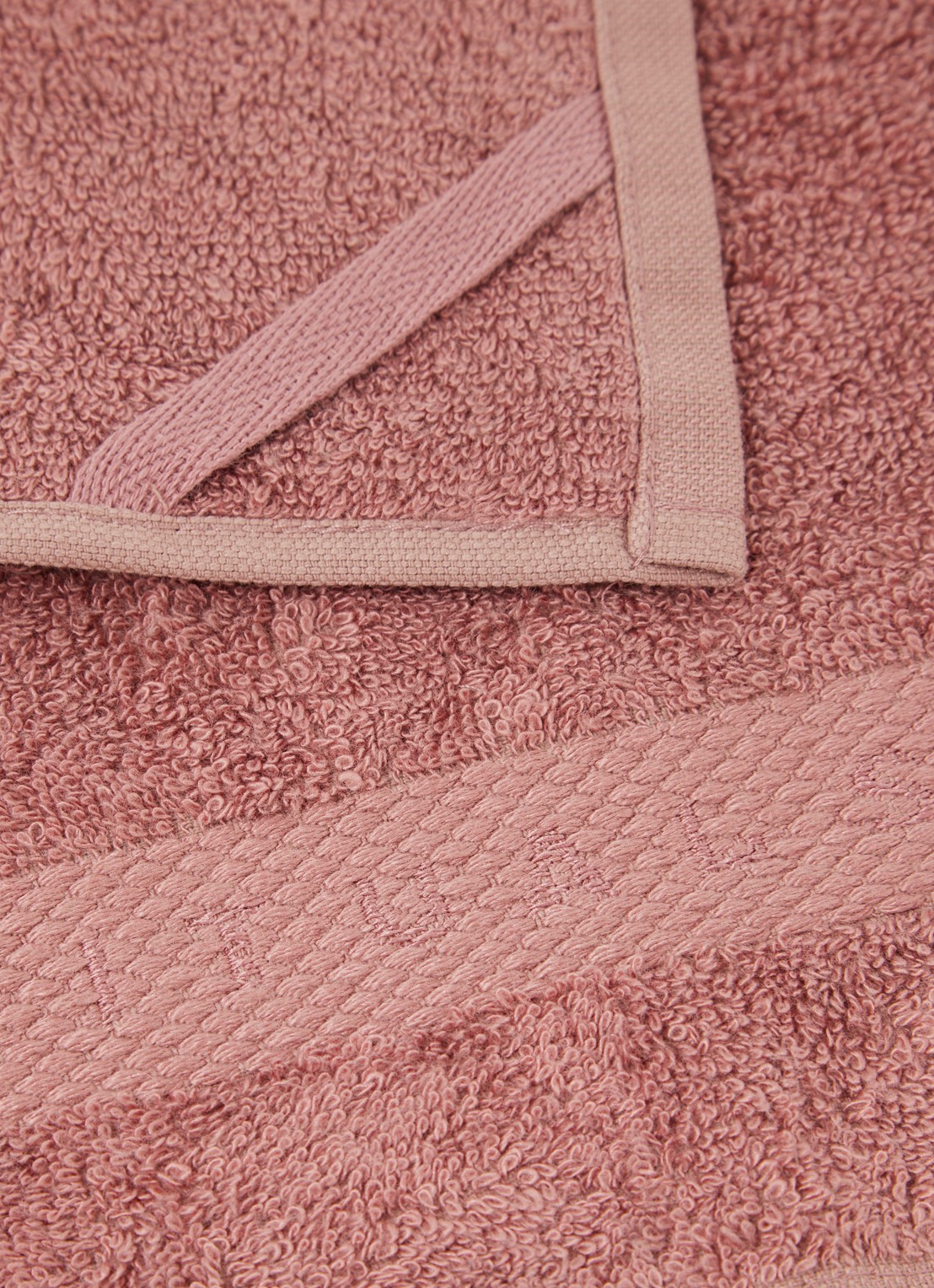 Rituals Bamboo gastendoek set van 6 - 550 gr/m2 - 30 x 30 cm - detail roze