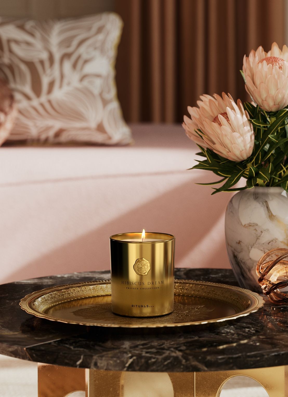 Rituals Hibiscus Dream Scented Candle - geurkaars 360 gram - detail 3 beige