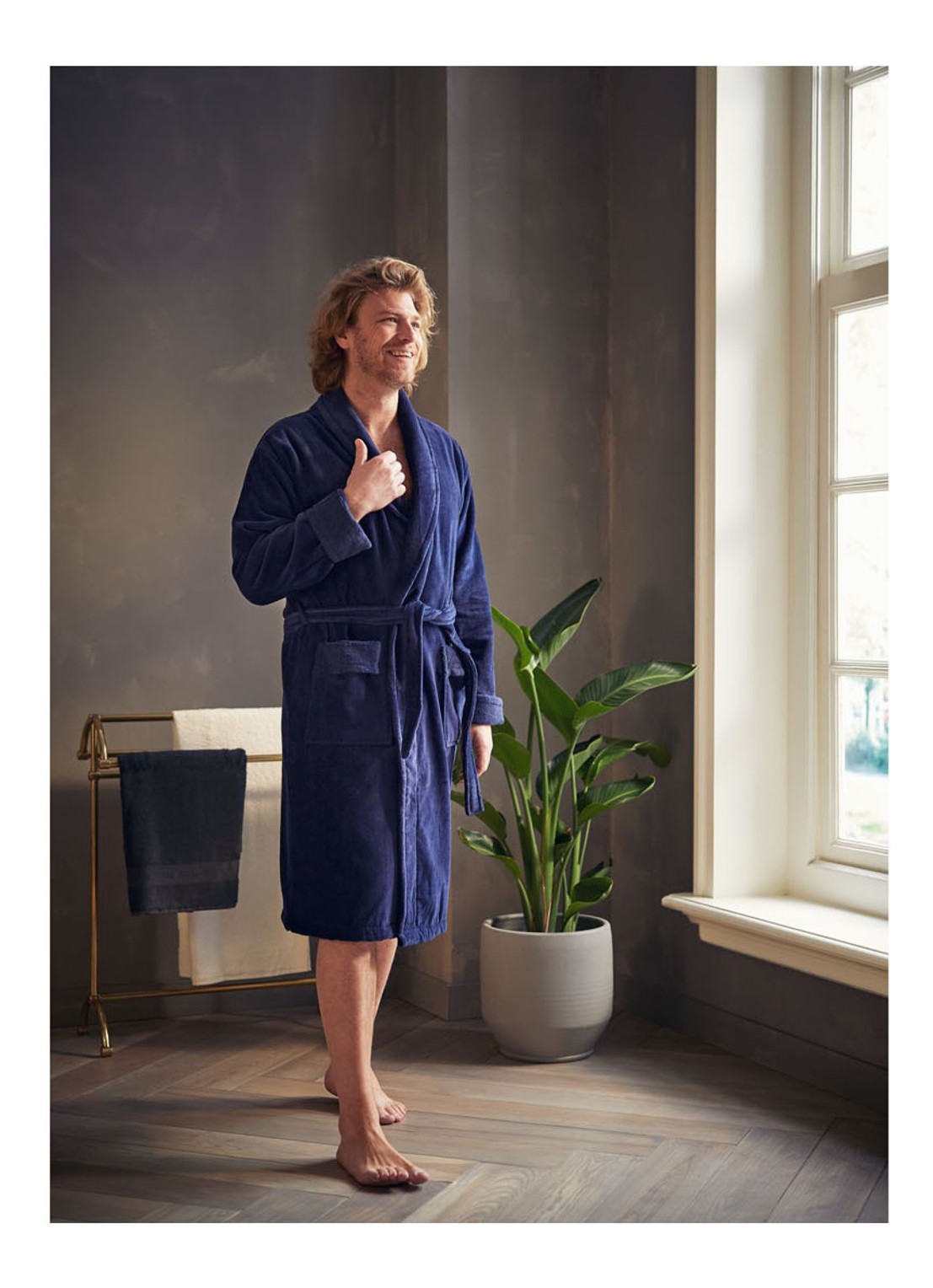 Rituals Super Smooth badjas van katoen - voorkant 2 royalblauw