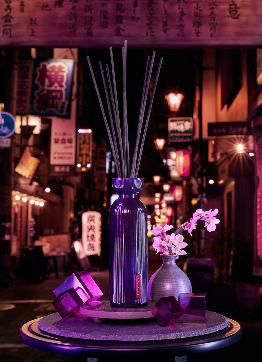 Rituals The Ritual of Yozakura Fragrance Sticks - geurstokjes 250 ml - detail paars