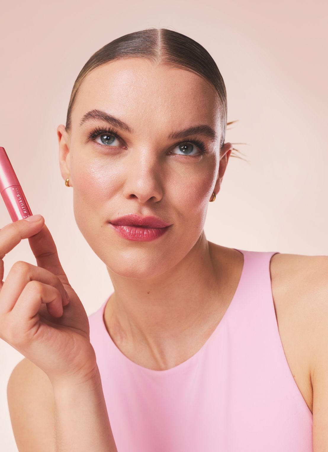 Rituals Ultra Shine Gloss Stick - lipgloss - detail 4 cheeky