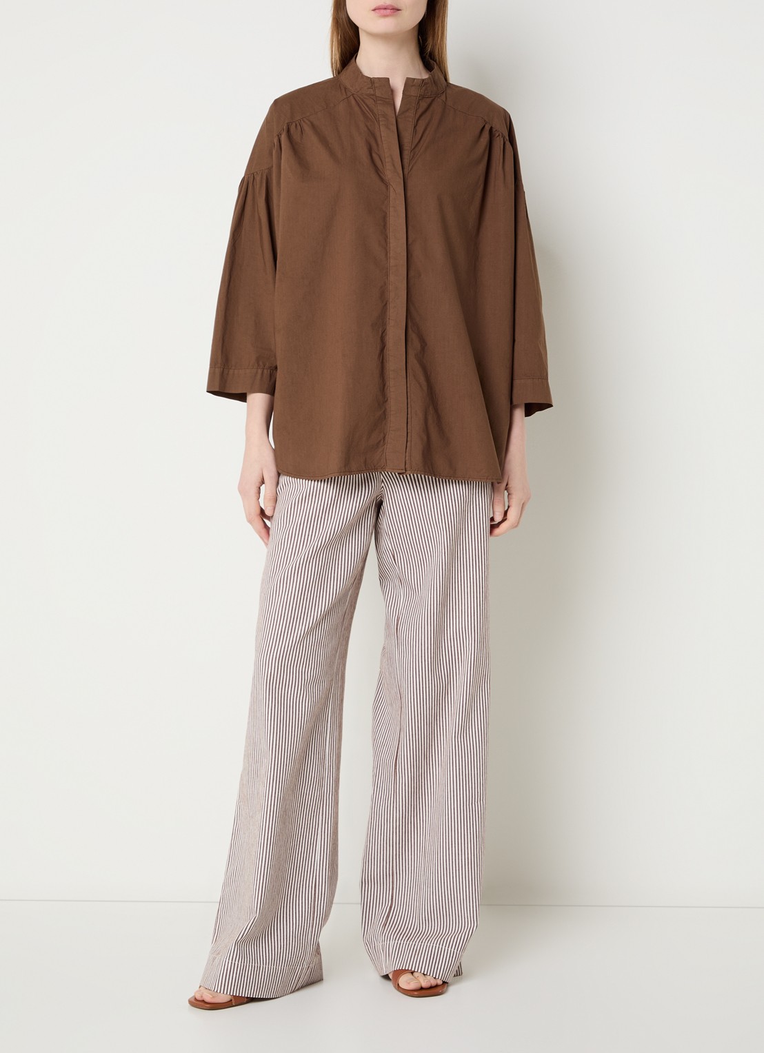 River Woods Blouse met ronde hals - voorkant 4 bruin