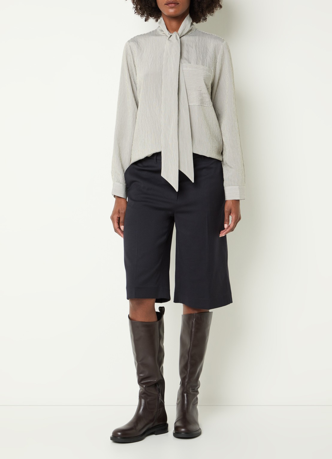 River Woods Blouse met streepprint en sjaalkraag - voorkant 3 gebroken wit
