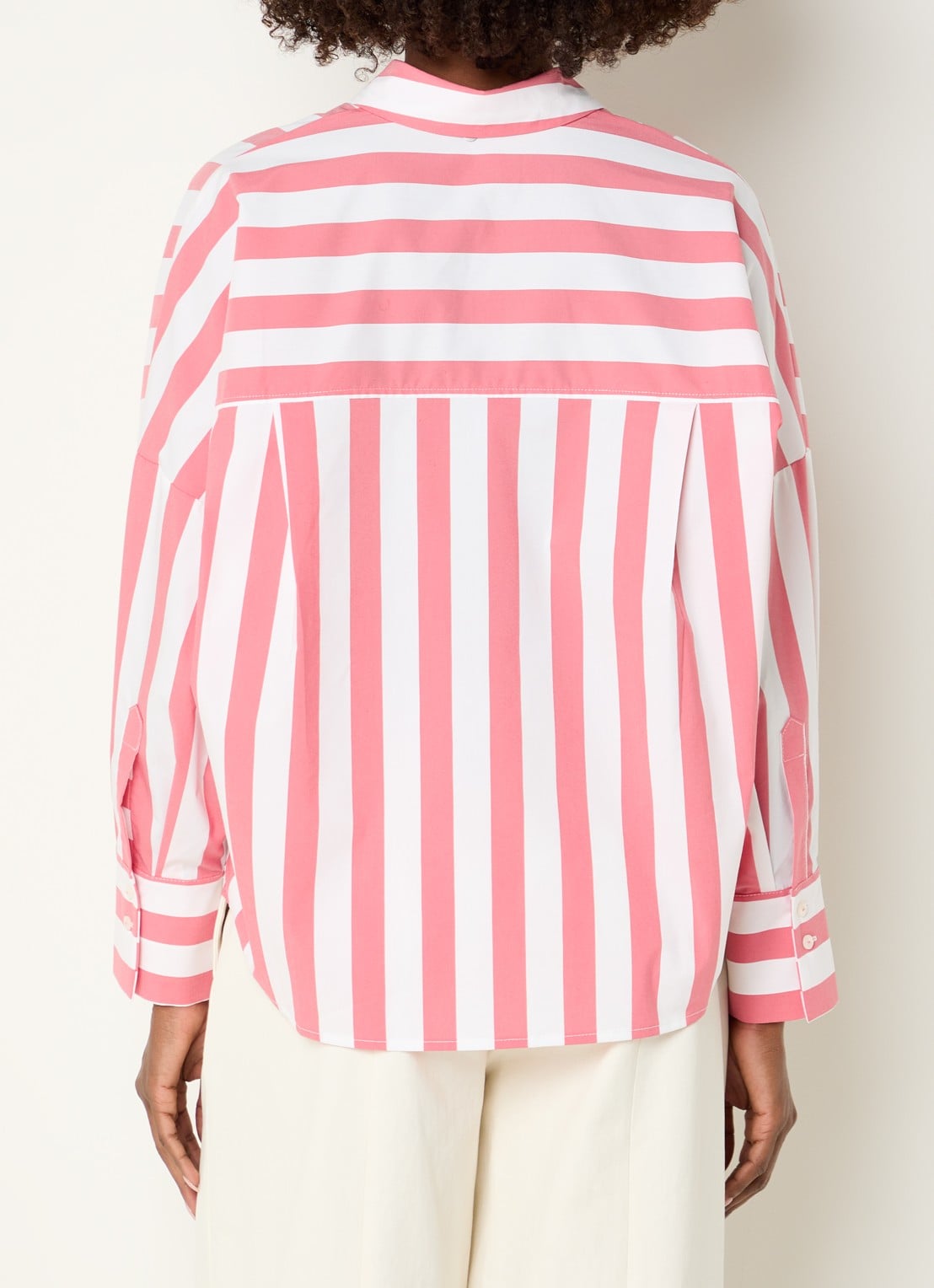 River Woods Blouse met streepprint - achterkant koraal