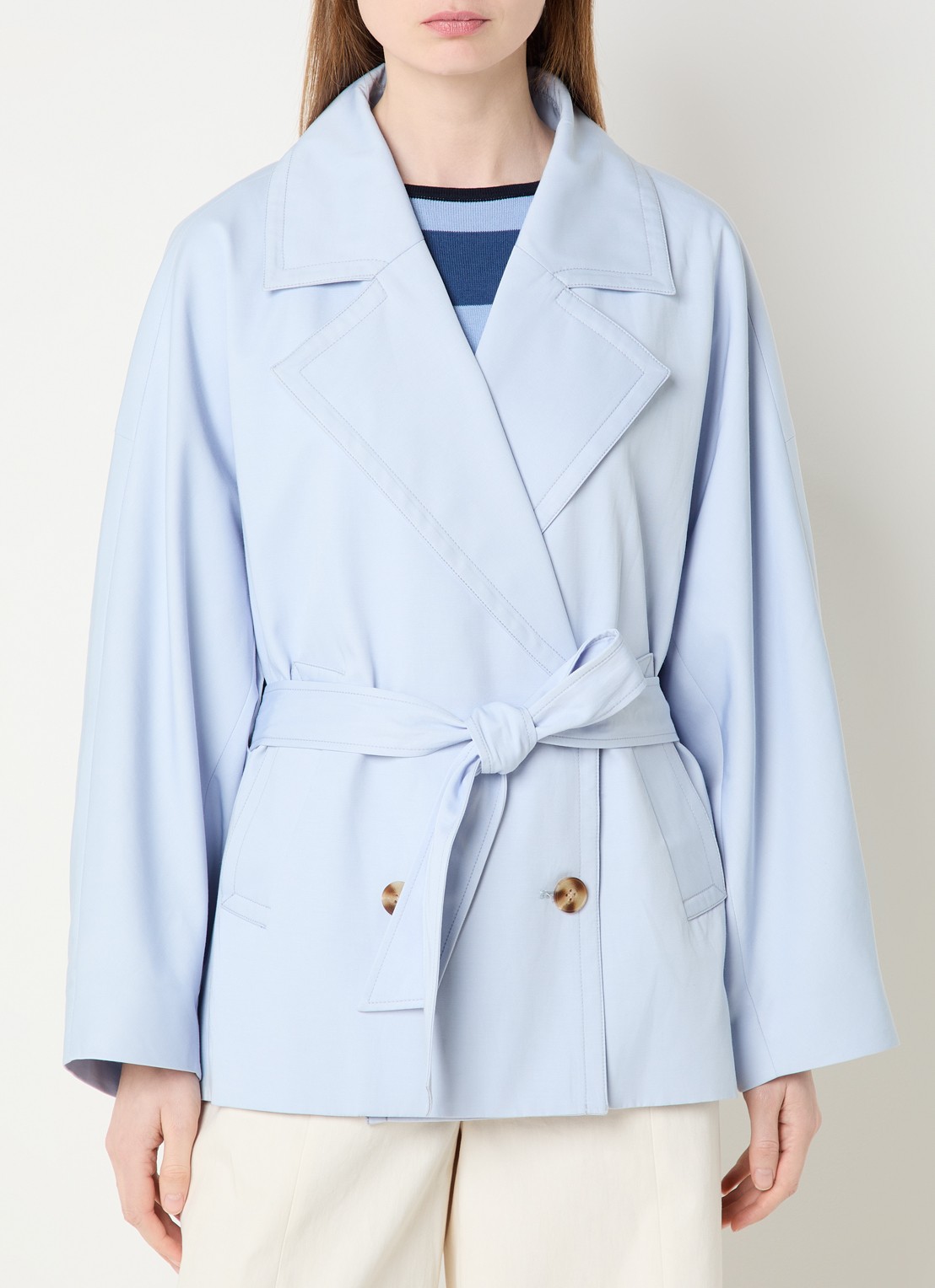 River Woods Double-breasted trenccoat met strikceintuur en steekzakken - detail 3 lichtblauw