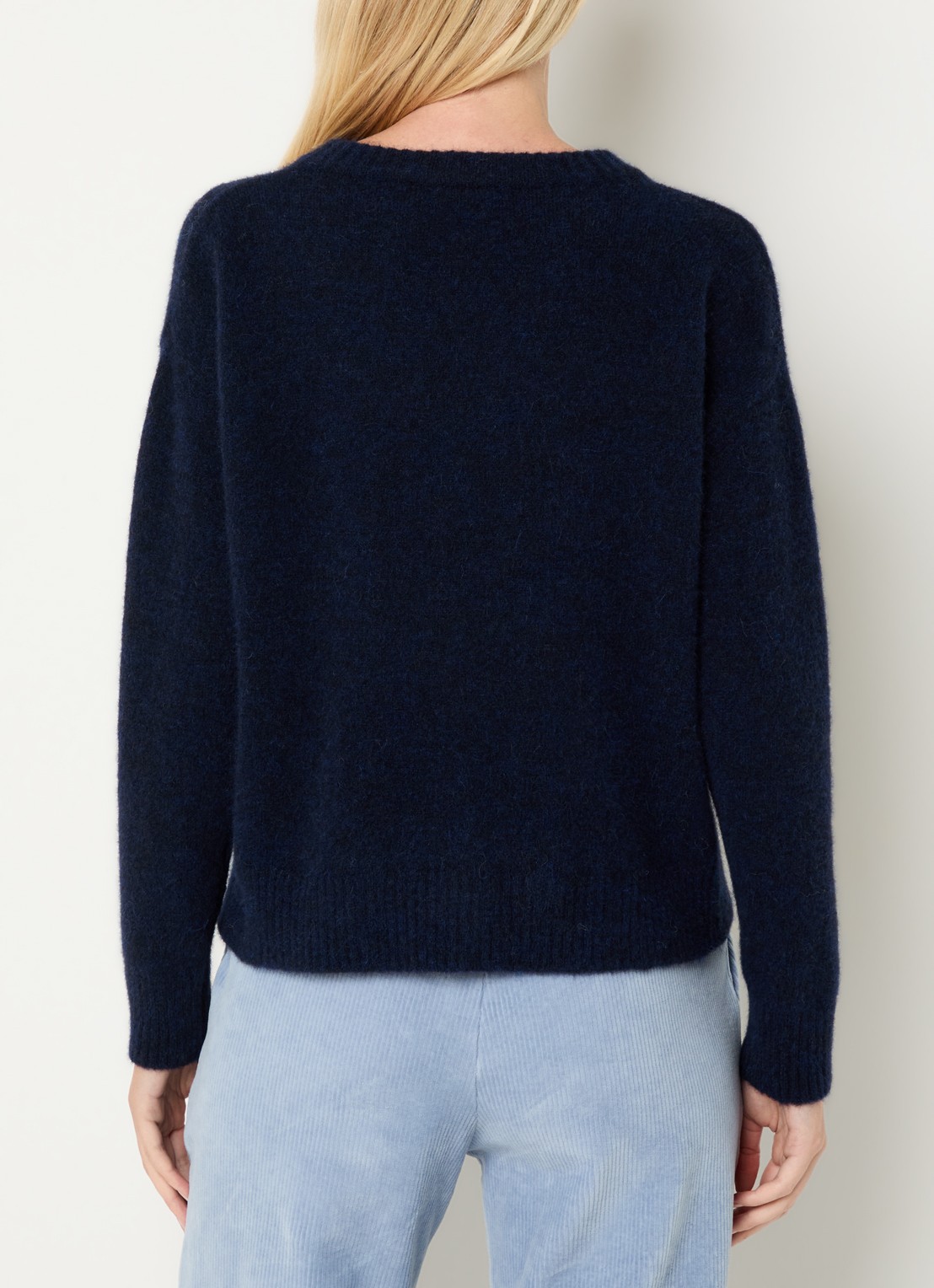 River Woods Fijngebreid vest in alpaca wolblend - achterkant donkerblauw