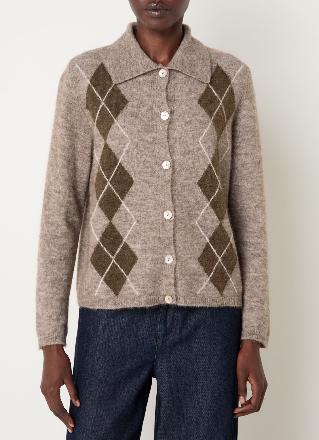River Woods Fijngebreid vest in wolblend met ruitdessin - detail 4 donkerbeige