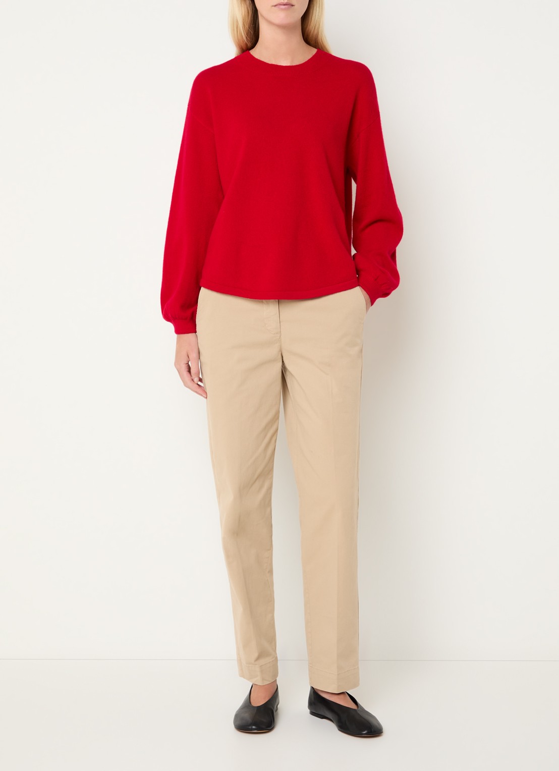 River Woods Fijngebreide pullover van wol met ronde hals - voorkant 3 kersenrood