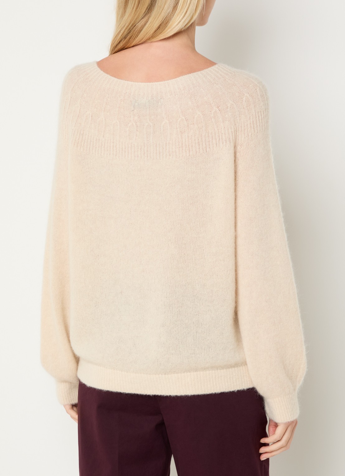River Woods Fijngebreide trui in alpaca wolblend met ronde hals - achterkant 4 creme