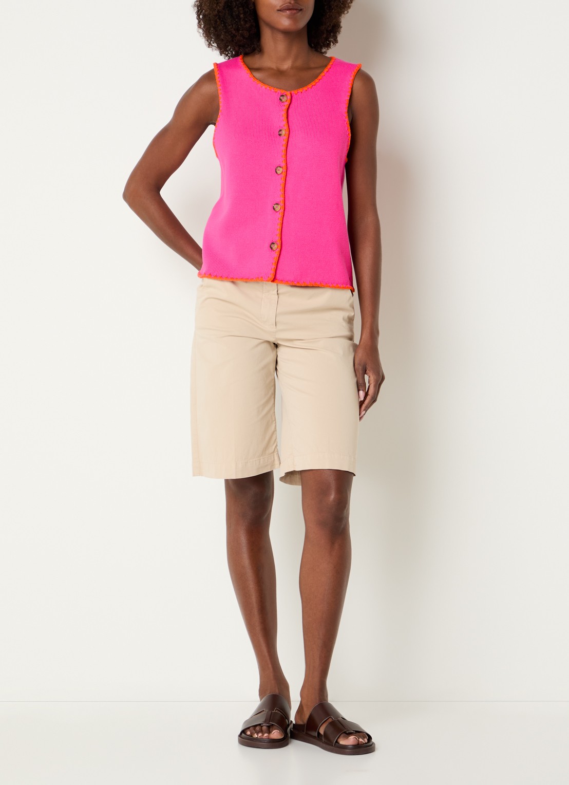 River Woods Grofgebreid gilet met ronde hals - voorkant 3 fuchsia