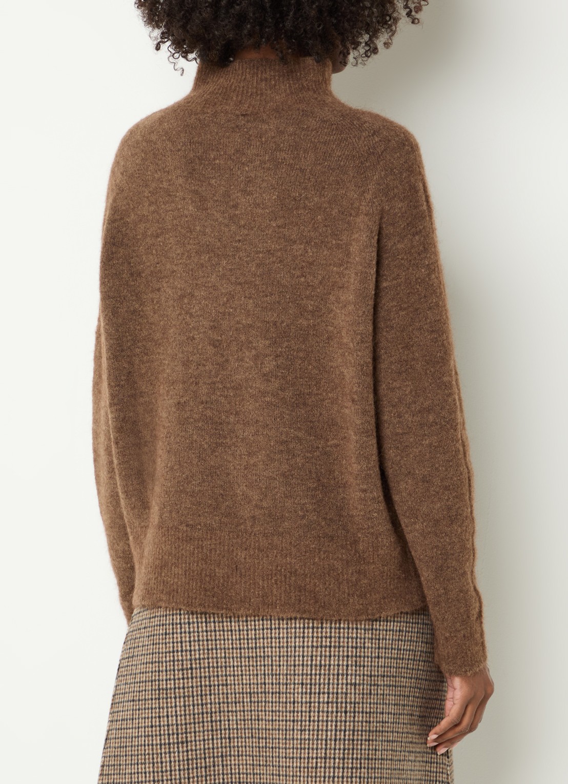 River Woods Grofgebreide trui in alpaca wolblend met col - achterkant lichtbruin