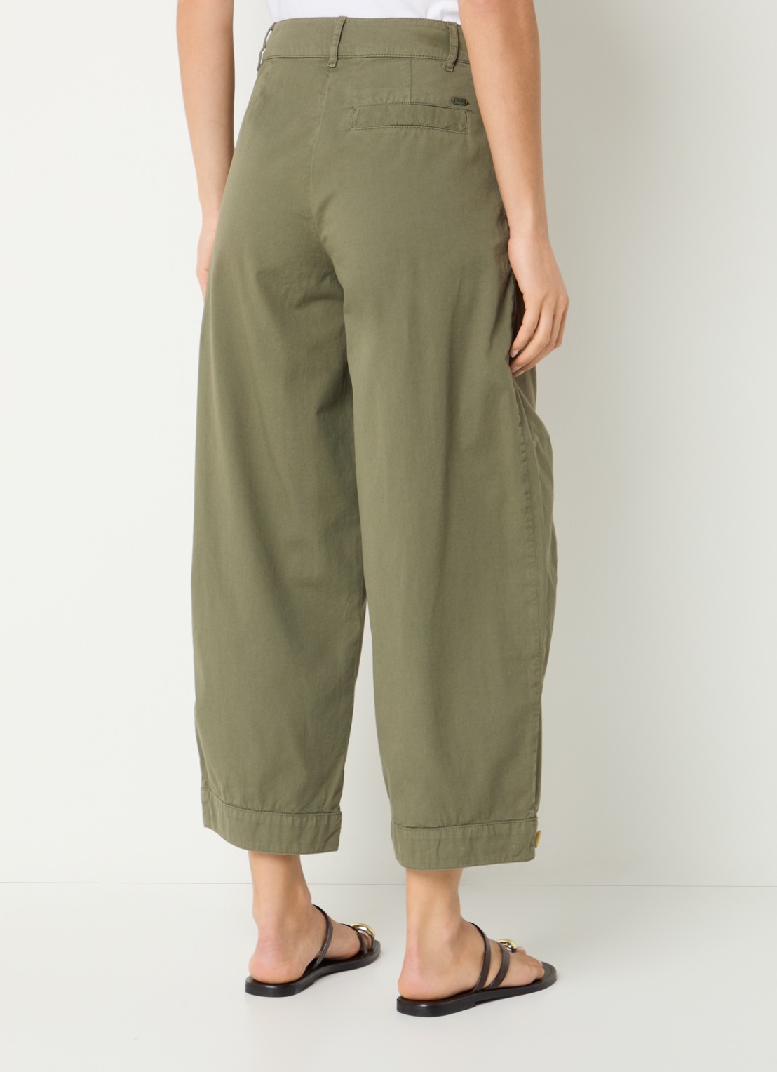 River Woods High waist loose fit cropped broek met steekzakken - achterkant 4 khaki