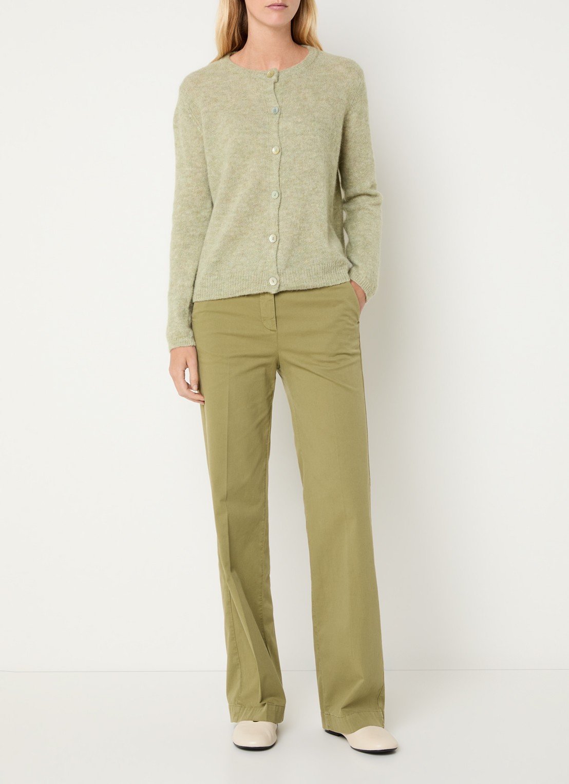 River Woods High waist straight fit broek met steekzakken - voorkant 2 mosgroen