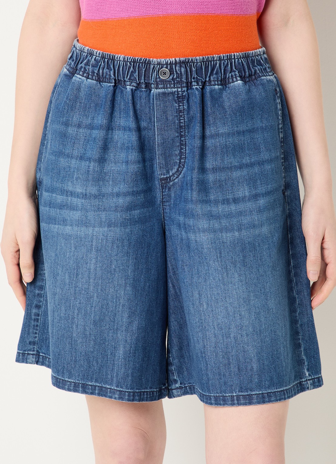 River Woods High waist wide fit korte broek van chambray - detail blauw