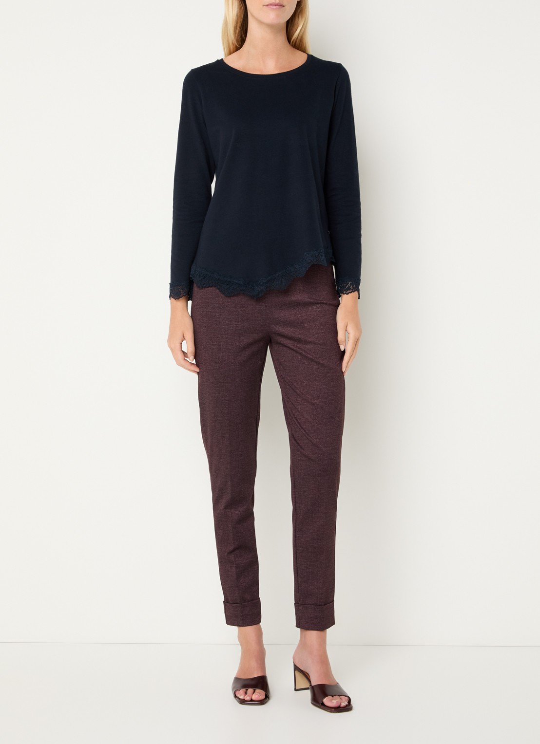 River Woods Longsleeve met details van kant - voorkant 3 donkerblauw
