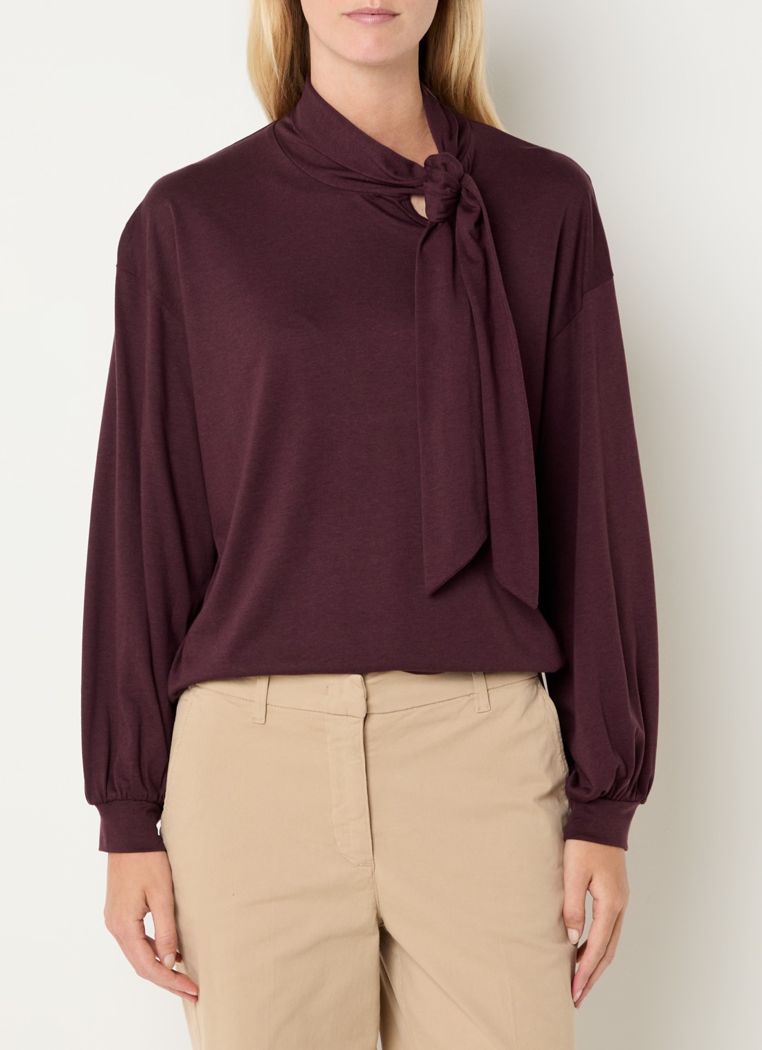 River Woods Longsleeve met sjaalkraag - detail bordeauxrood