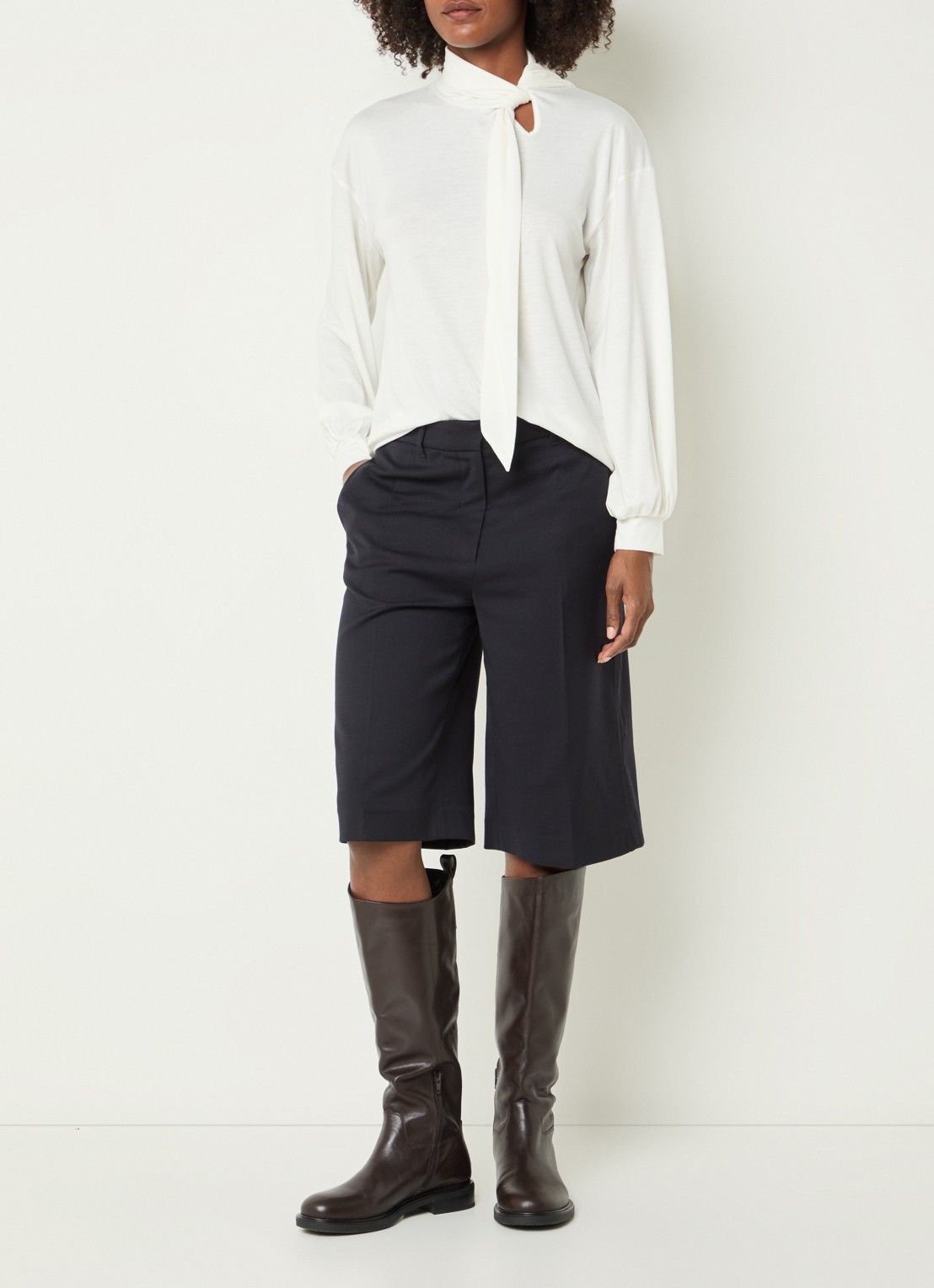 River Woods Longsleeve met sjaalkraag - voorkant 3 gebroken wit