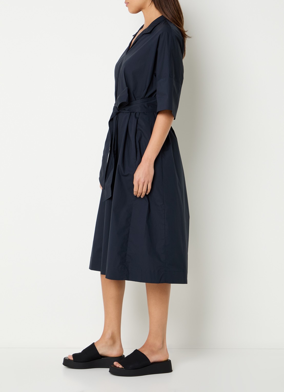 River Woods Maxi tuniekjurk met strikceintuur - voorkant 3 donkerblauw