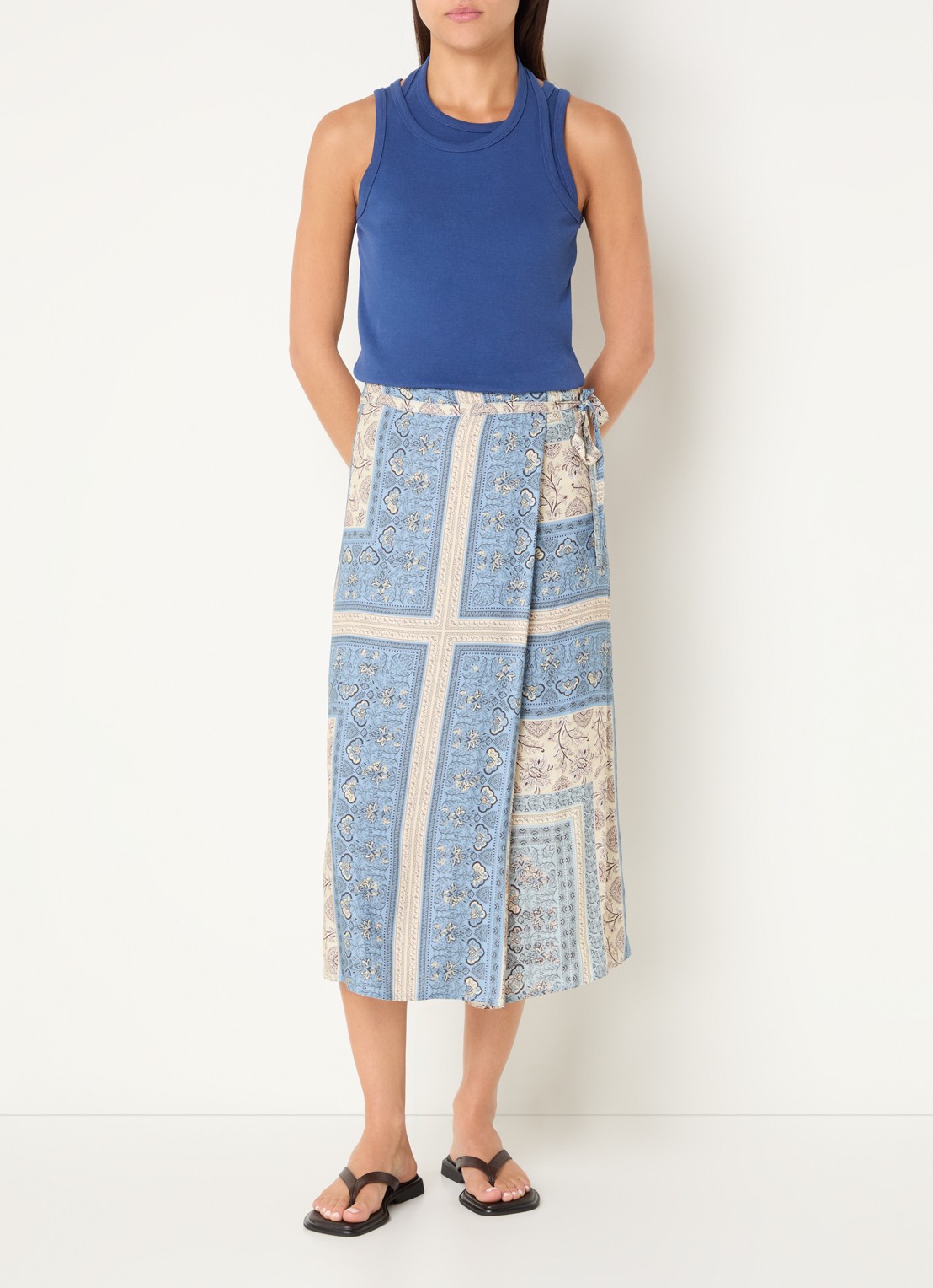 River Woods Midi wikkelrok met print - voorkant 3 blauw