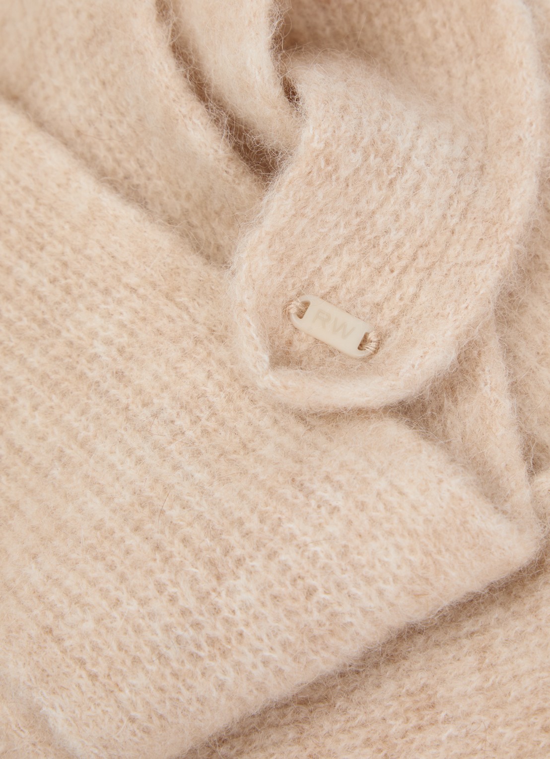 River Woods Sjaal in alpaca wolblend 170 x 10 cm - detail 2 beige