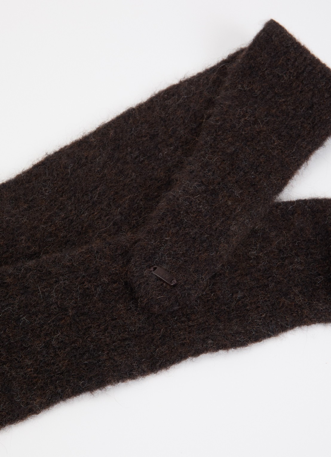 River Woods Sjaal in alpaca wolblend 170 x 10 cm - detail 2 donkerbruin