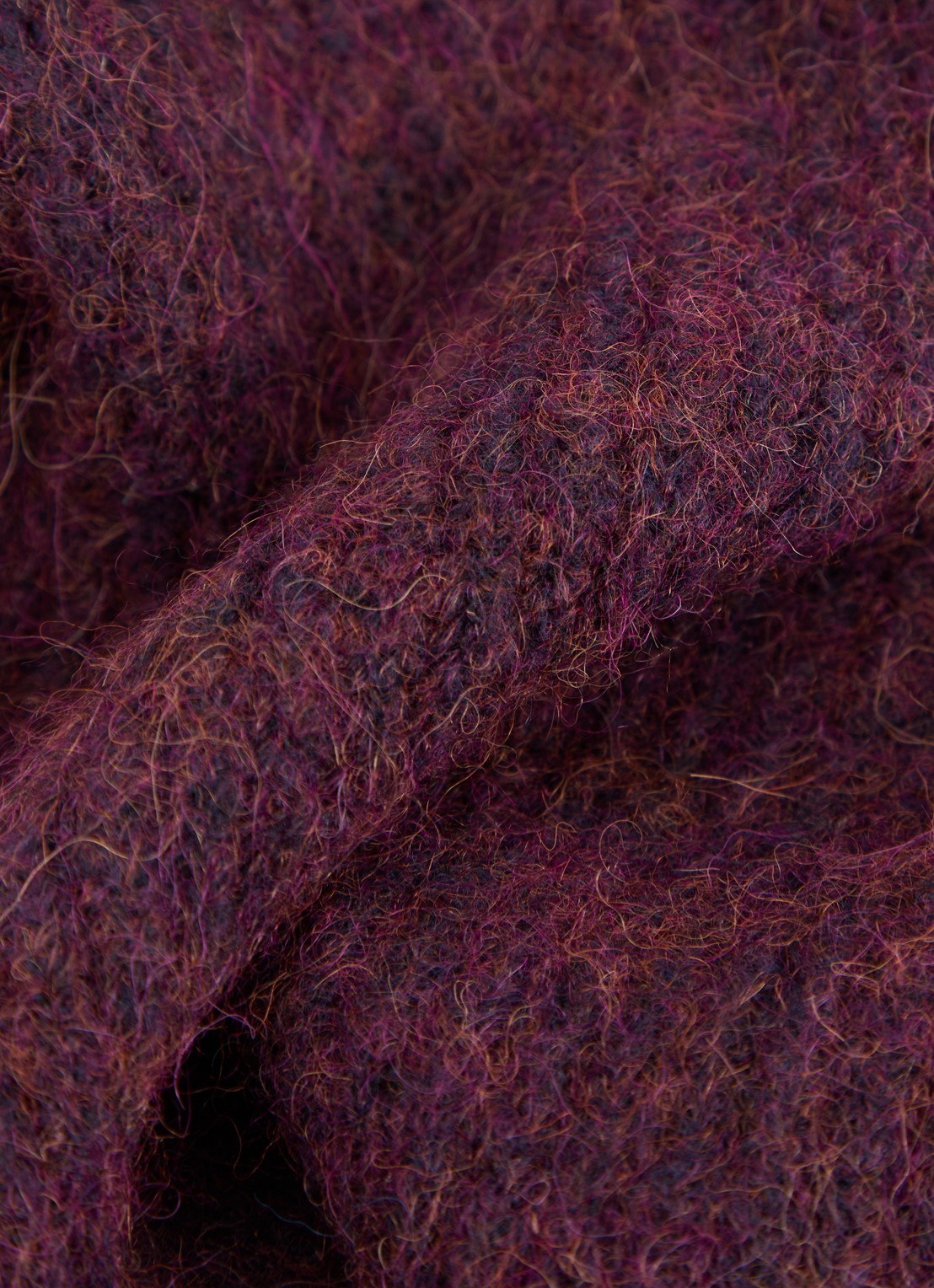 River Woods Sjaal in wolblend 90 x 30 cm - detail 2 bordeauxrood