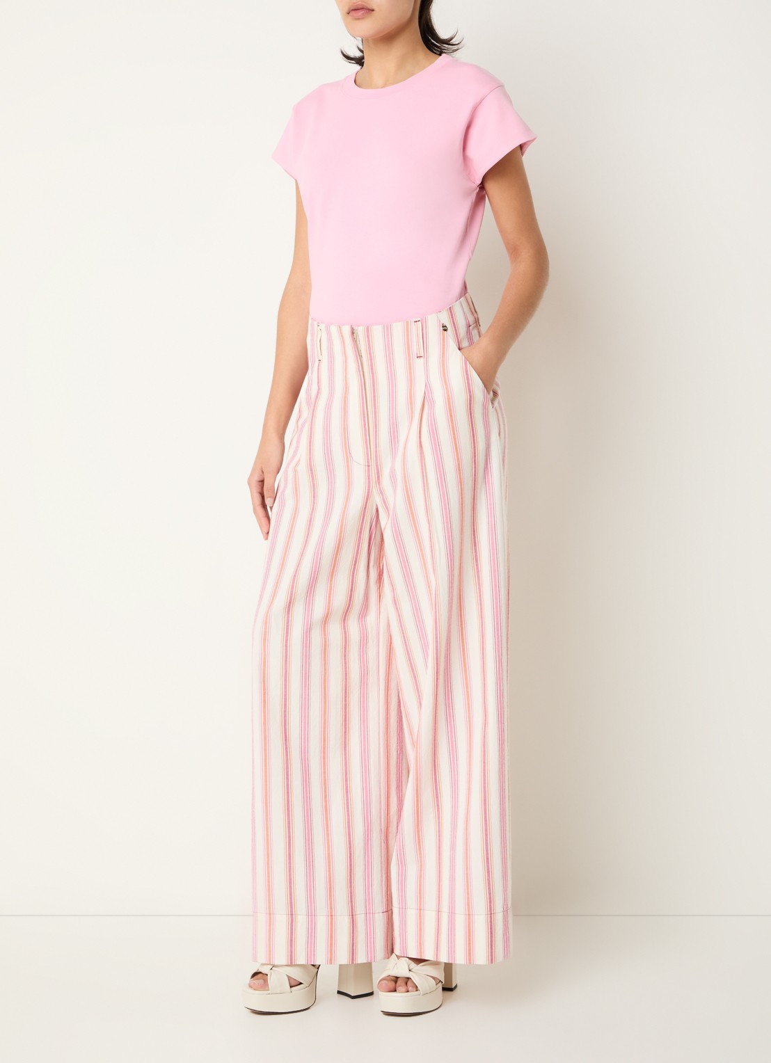 River Woods T-shirt met ronde hals - voorkant 2 roze
