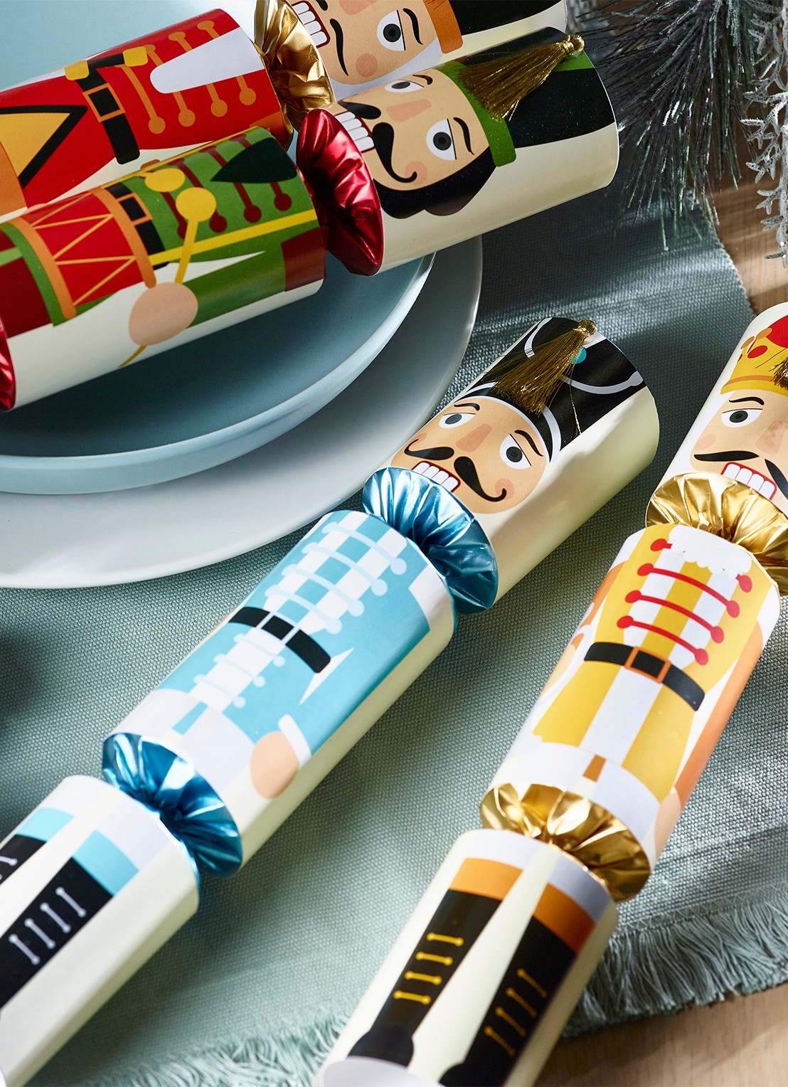 Robin Reed Nutcracker kerstcracker set van 6 - voorkant 2 groen